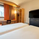 Ibis Paris Pont De Longchamp 3*