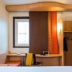 Hotel Ibis Paris Pont De Longchamp