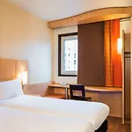Ibis Paris Pont De Longchamp Szálloda Suresnes