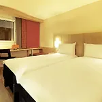 إيبيس باريس بونت دي سوريسنس لونغشامب فندق 3*