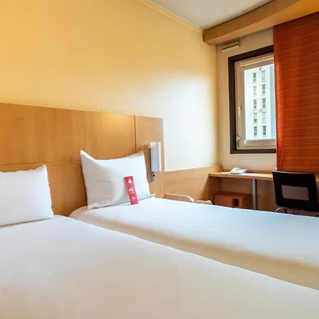 Ibis Paris Pont De Longchamp
