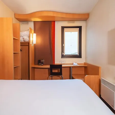 Ibis Paris Pont De Longchamp Otel Suresnes