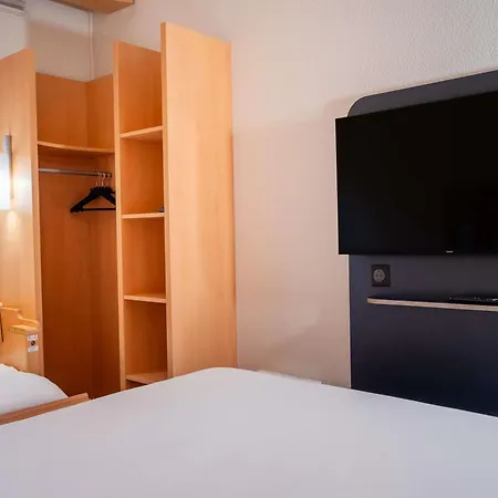 Ibis Paris Pont De Longchamp