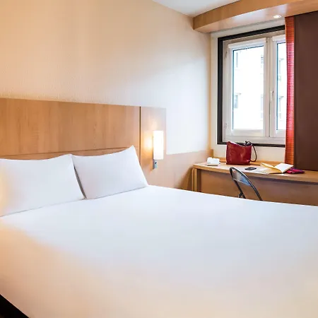 Ibis Paris Pont De Longchamp
