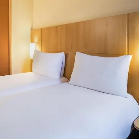 Otel Ibis Paris Pont De Longchamp Suresnes