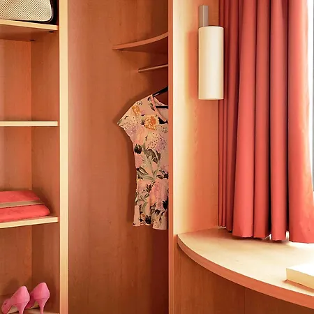 Ibis Paris Pont De Longchamp Hotel 3*