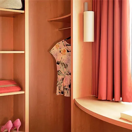 Ibis Paris Pont De Longchamp