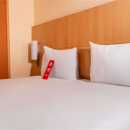 Hotel Ibis Paris Pont De Longchamp