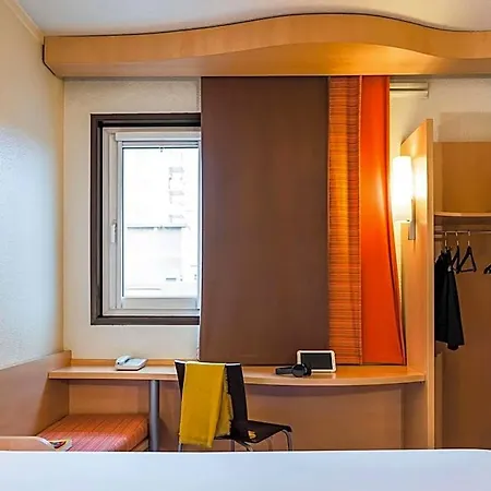 Ibis Paris Pont De Longchamp 3* Suresnes