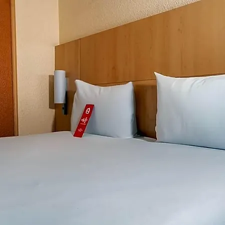 Ibis Paris Pont De Longchamp 3* Suresnes