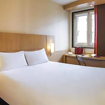 Ibis Paris Pont De Longchamp