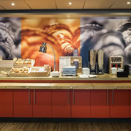 Ibis Paris Pont De Longchamp 3*