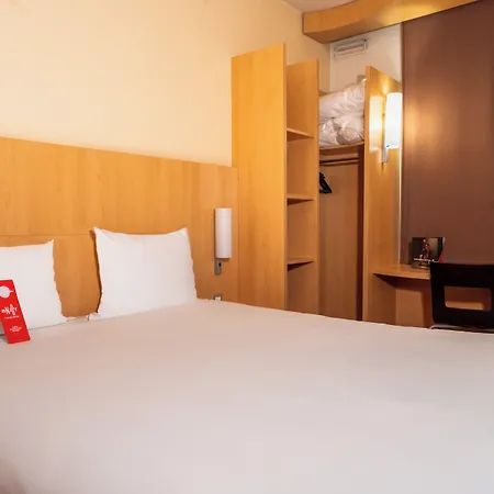 Ibis Paris Pont De Longchamp Hotel Suresnes