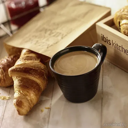 Ibis Paris Pont De Longchamp Hotel