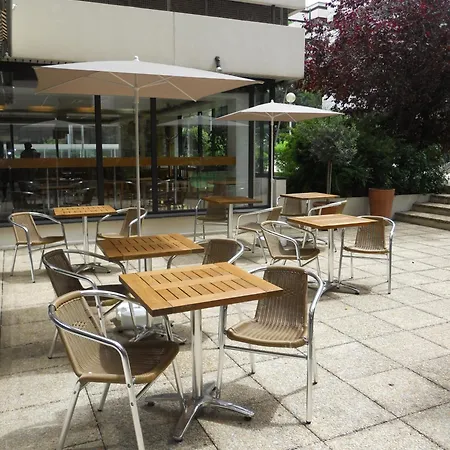 Ibis Paris Pont De Longchamp 3* Suresnes