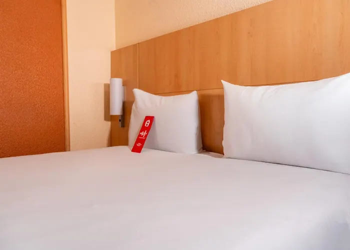 Ibis Paris Pont De Longchamp Hotel Suresnes