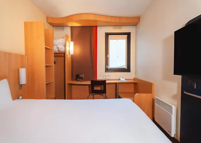 Ibis Paris Pont De Longchamp 호텔 쉬렌