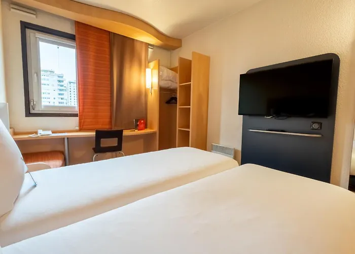 Ibis Paris Pont De Longchamp 3*