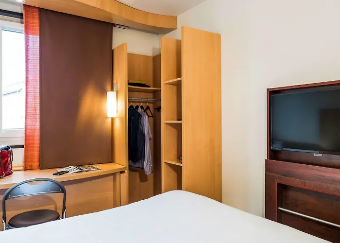 Ibis Paris Pont De Longchamp 3*