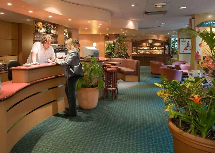 Ibis Paris Pont De Longchamp 3* Suresnes