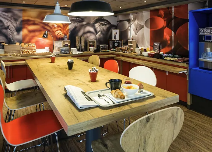 Ibis Paris Pont De Longchamp Hotel Suresnes