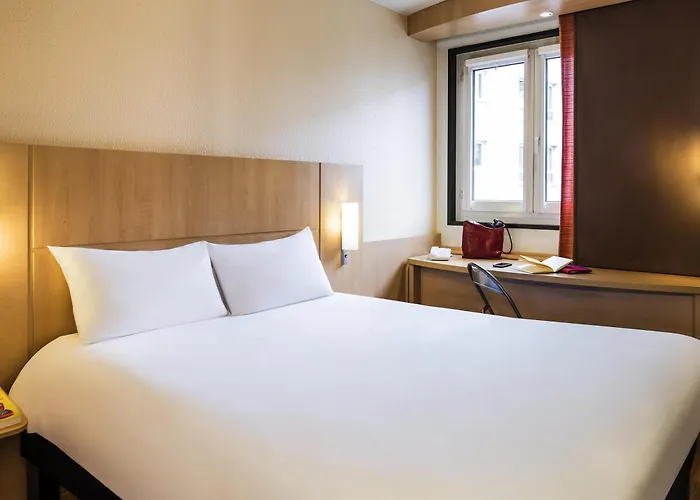 Ibis Paris Pont De Longchamp סורן