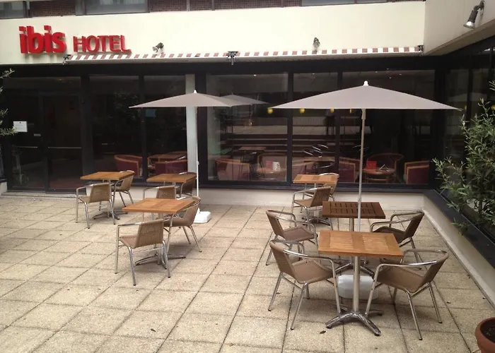 Ibis Paris Pont De Longchamp Hotel 3*