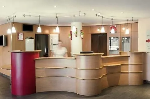 Ibis Paris Pont De Longchamp 호텔
