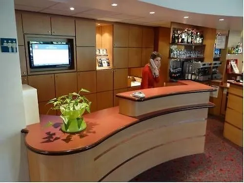 Ibis Paris Pont De Longchamp 3* 쉬렌