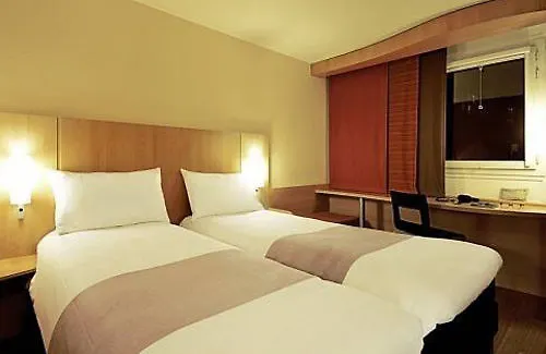 Ibis Paris Pont De Longchamp 3*